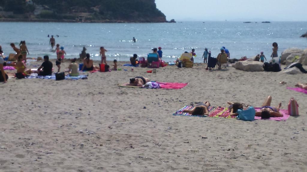 Front De Mer Les Pieds Dans L'Eau Кари Ле Рует Екстериор снимка